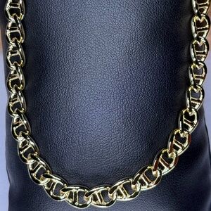 Pretty Bird 18k Yellow Gold Chain